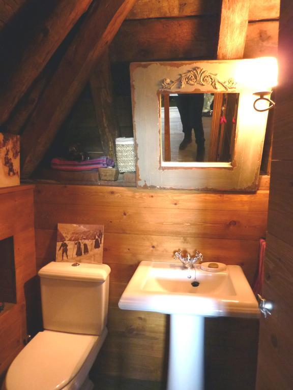 Villa La Borda del Zarrastiecho Sallent de Gállego Habitación foto