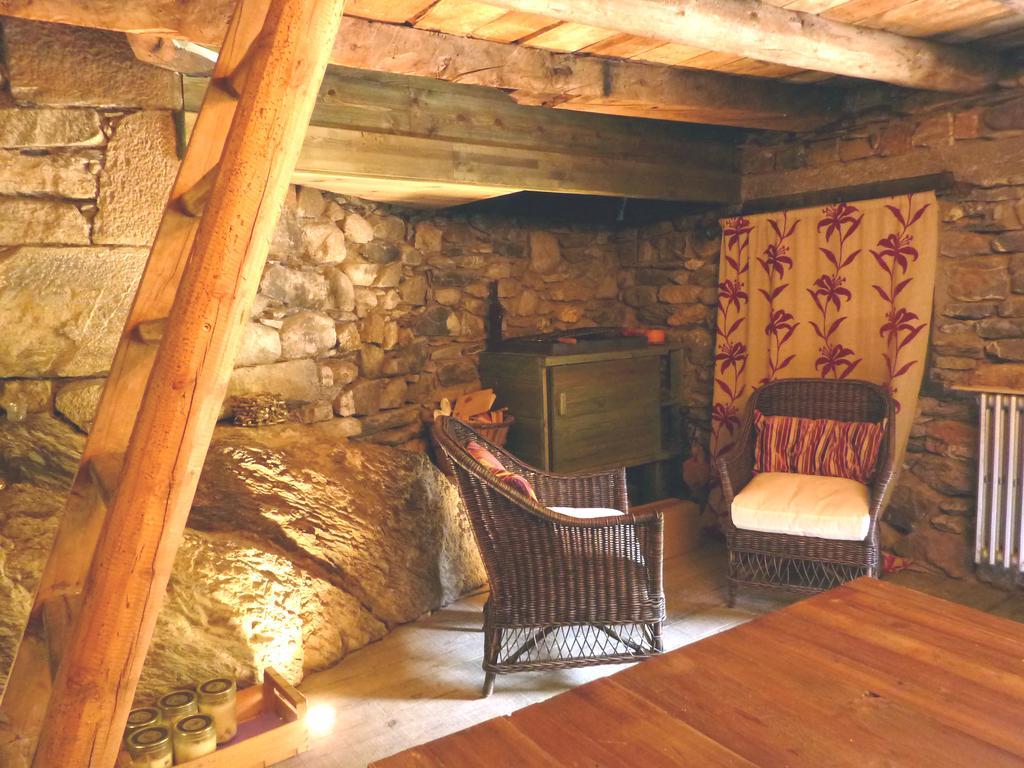 Villa La Borda del Zarrastiecho Sallent de Gállego Habitación foto
