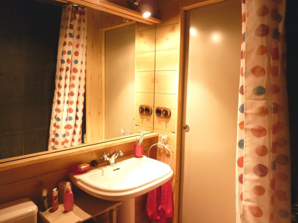 Villa La Borda del Zarrastiecho Sallent de Gállego Habitación foto